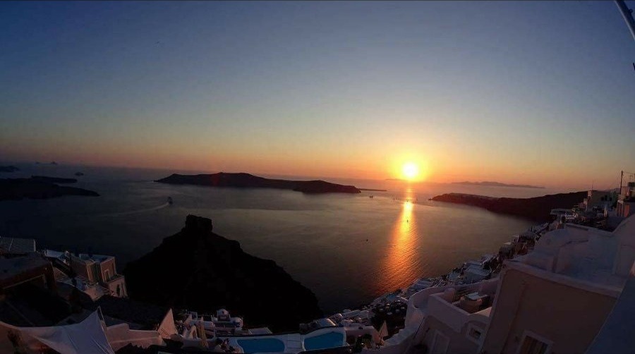 Santorini’s Must-See
